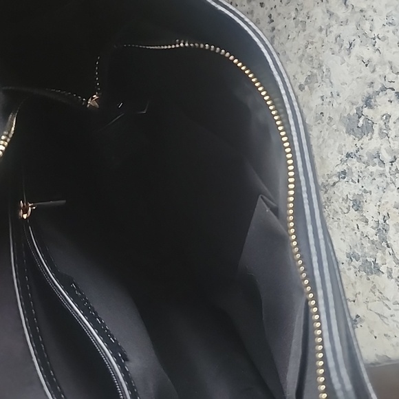 Black Purse - Picture 2 of 2